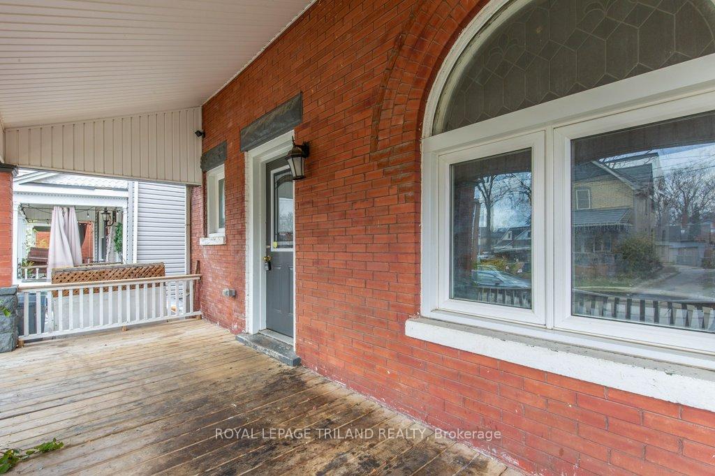 Photo 5 of 35 Metcalfe Street, St. Thomas — HOMEH