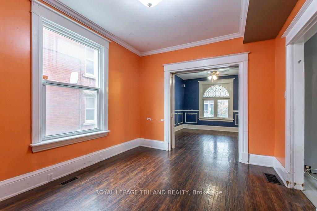 Photo 11 of 35 Metcalfe Street, St. Thomas — HOMEH