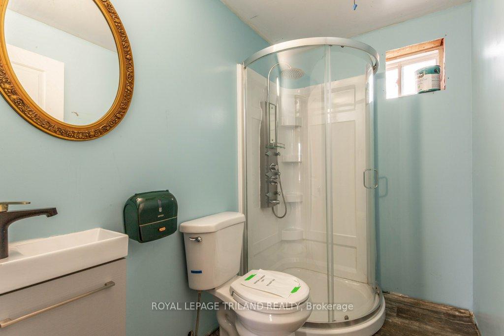 Photo 24 of 35 Metcalfe Street, St. Thomas — HOMEH