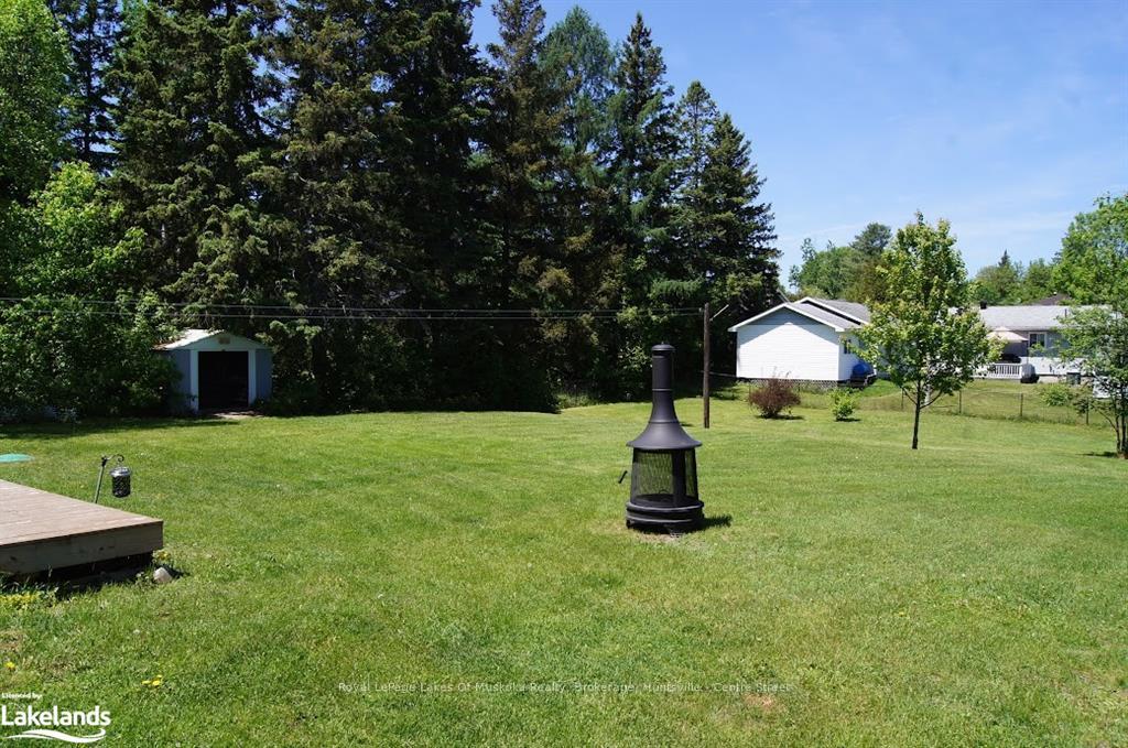 Photo 5 of 27 John Street, Burk's Falls — HOMEH