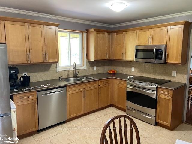 Photo 10 of 27 John Street, Burk's Falls — HOMEH