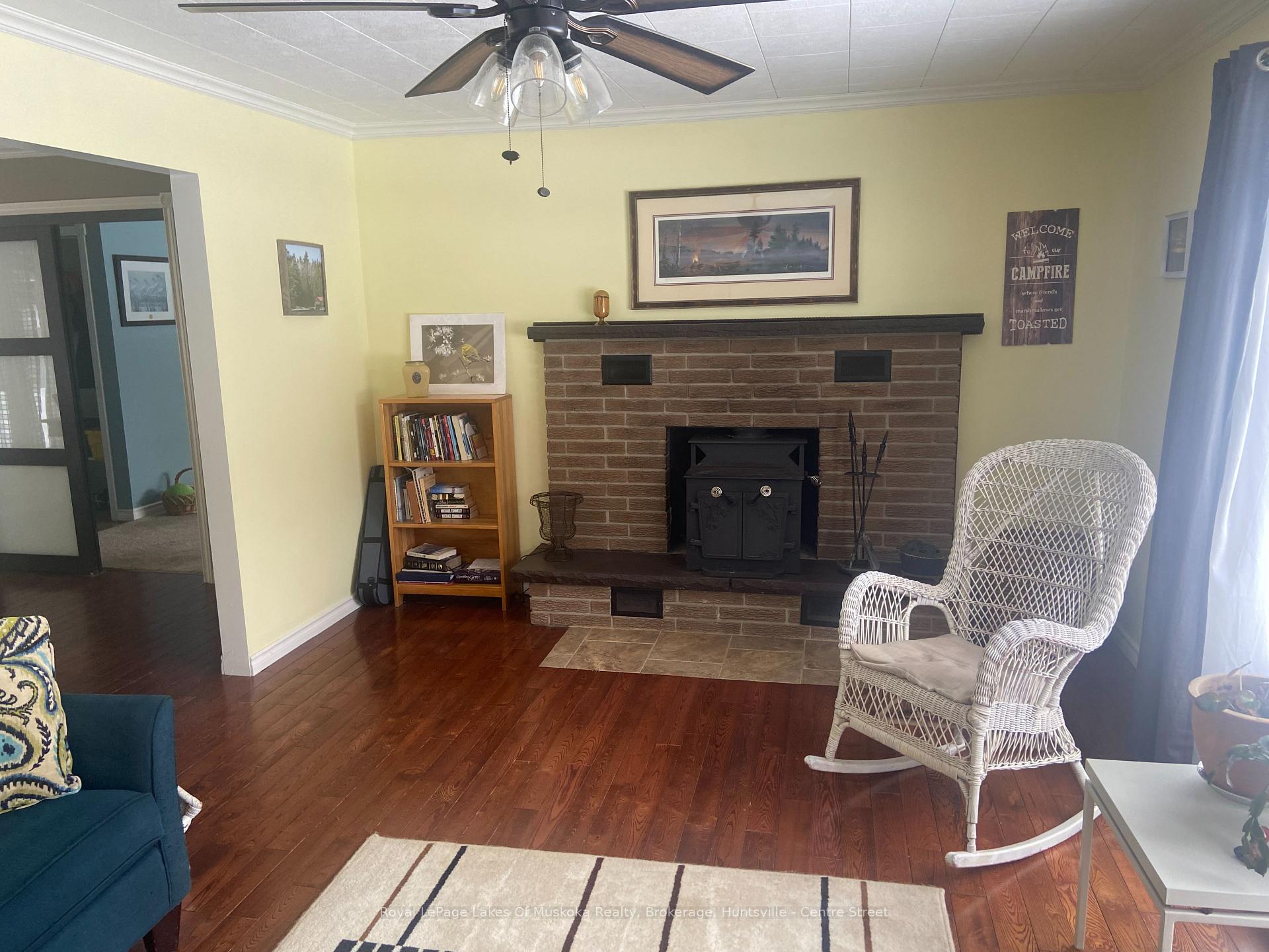Photo 13 of 27 John Street, Burk's Falls — HOMEH