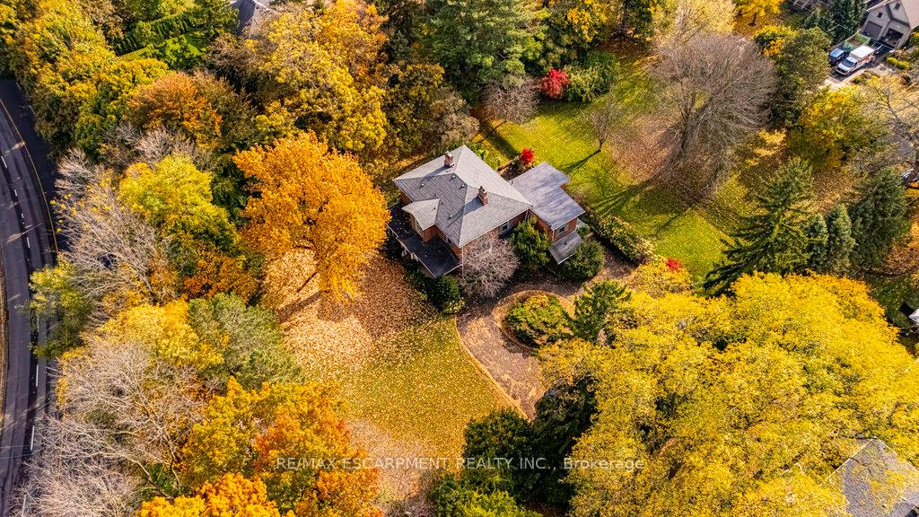 Photo 2 of 30 South Street W, Hamilton, Dundas — HOMEH