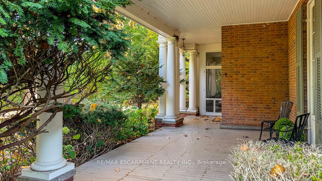 Photo 5 of 30 South Street W, Hamilton, Dundas — HOMEH