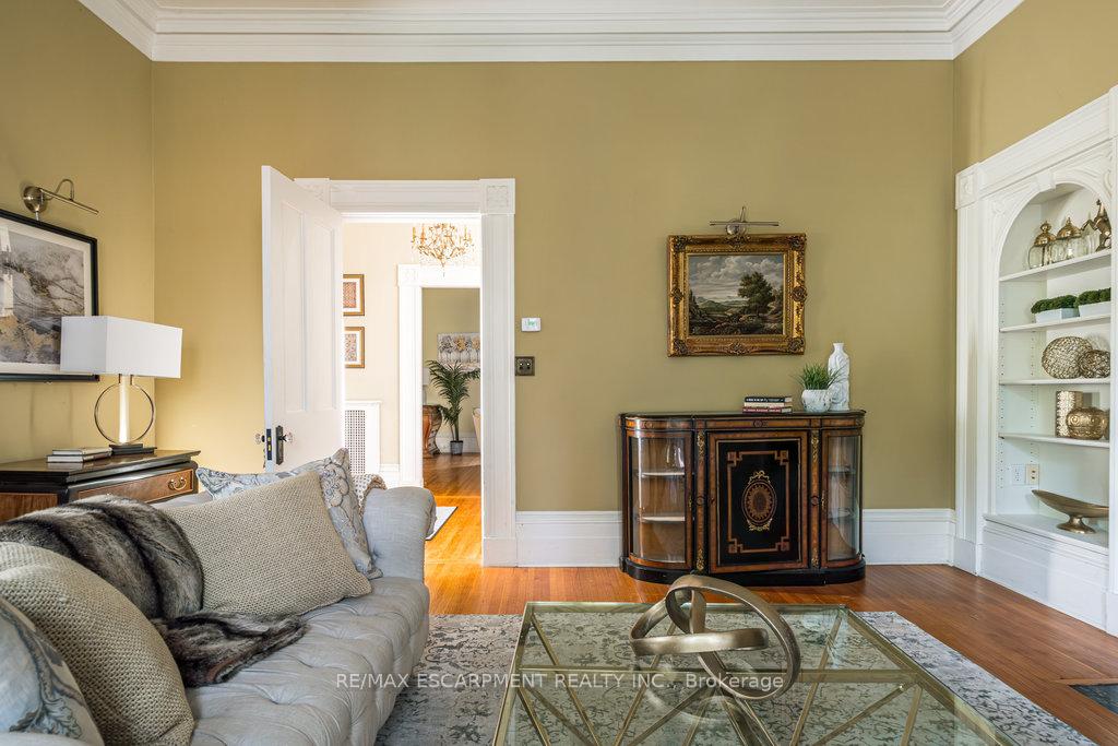 Photo 10 of 30 South Street W, Hamilton, Dundas — HOMEH