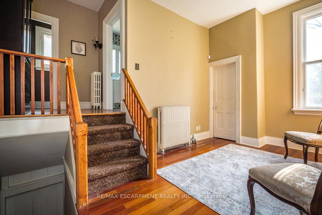 Photo 36 of 30 South Street W, Hamilton, Dundas — HOMEH