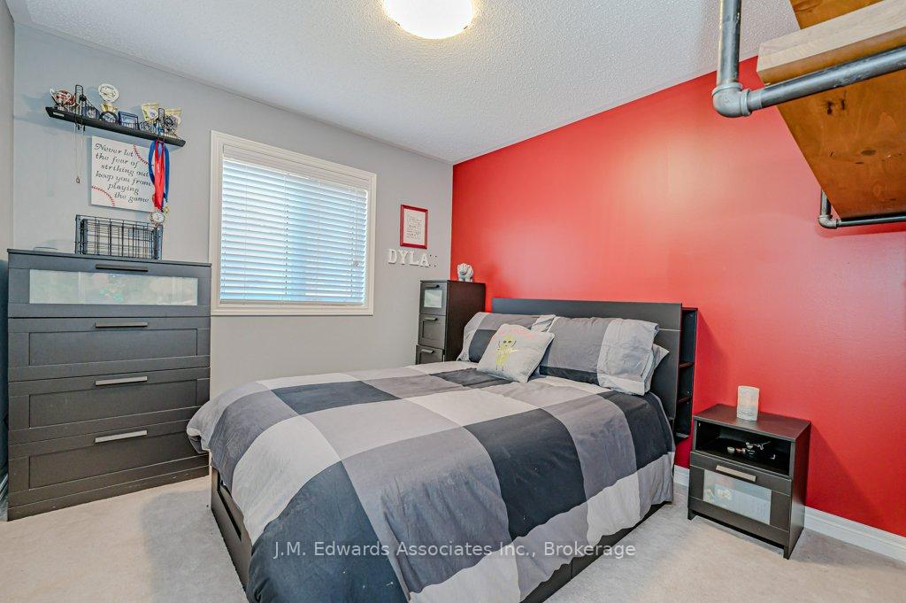 Photo 22 of 139 Humphrey Street, Hamilton, Waterdown — HOMEH