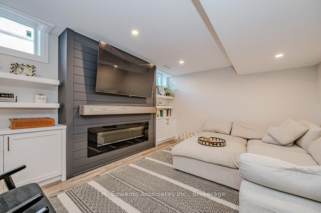Photo 28 of 139 Humphrey Street, Hamilton, Waterdown — HOMEH