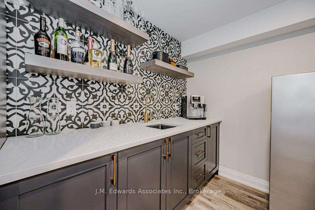 Photo 32 of 139 Humphrey Street, Hamilton, Waterdown — HOMEH