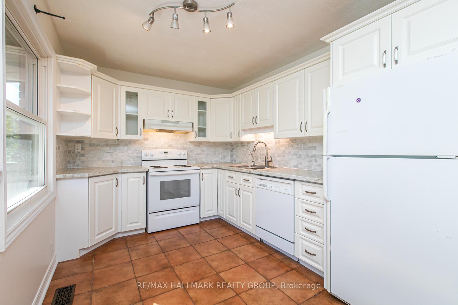 Photo 13 of 13 Bedale Drive, Ottawa, Crystal Beach — HOMEH