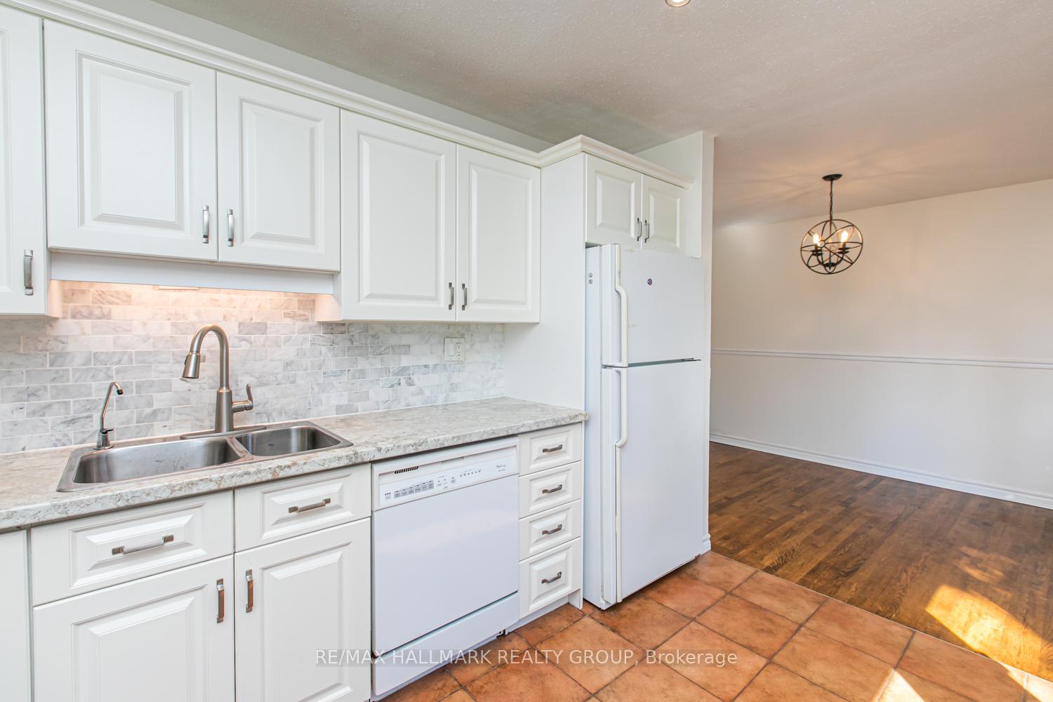 Photo 18 of 13 Bedale Drive, Ottawa, Crystal Beach — HOMEH