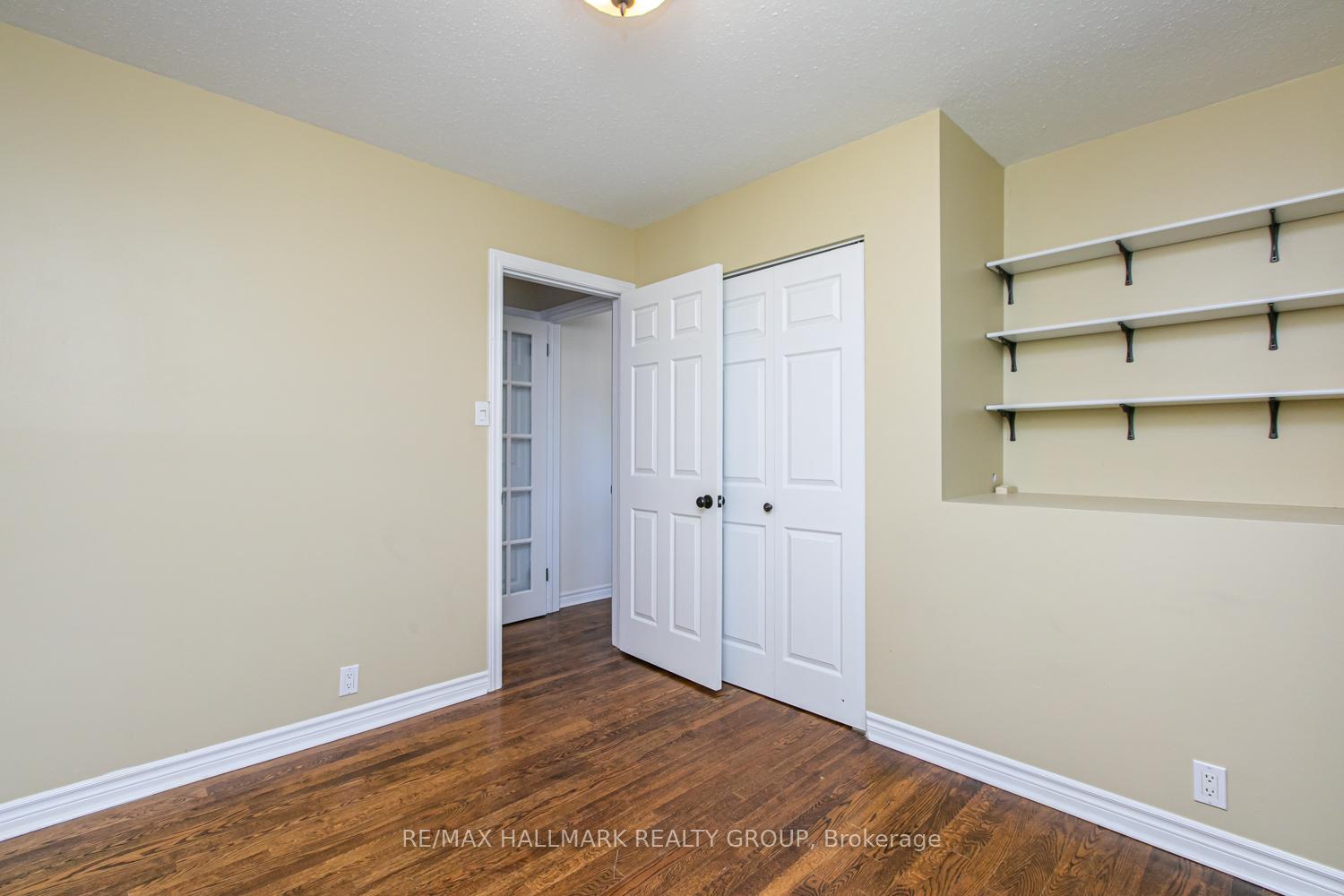 Photo 21 of 13 Bedale Drive, Ottawa, Crystal Beach — HOMEH