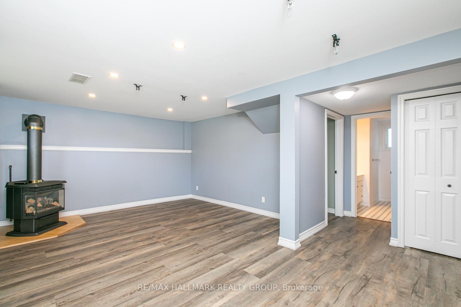 Photo 25 of 13 Bedale Drive, Ottawa, Crystal Beach — HOMEH