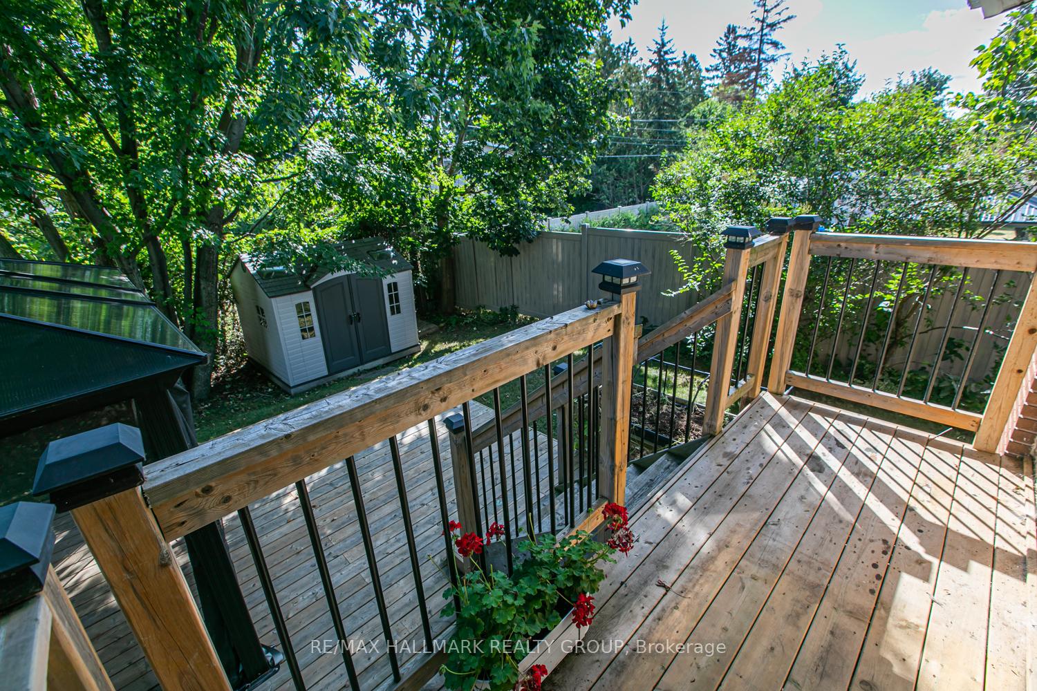Photo 33 of 13 Bedale Drive, Ottawa, Crystal Beach — HOMEH