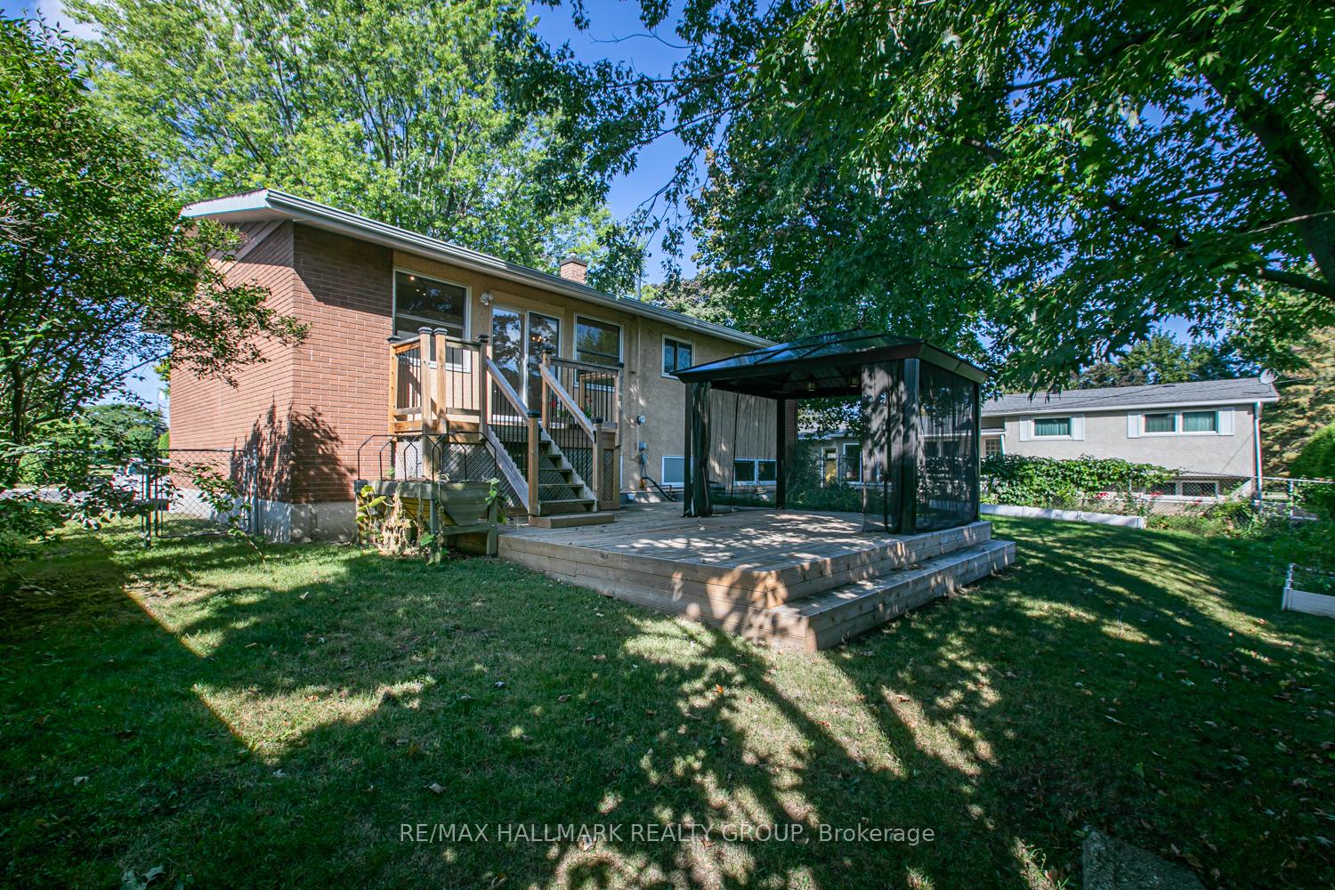 Photo 34 of 13 Bedale Drive, Ottawa, Crystal Beach — HOMEH