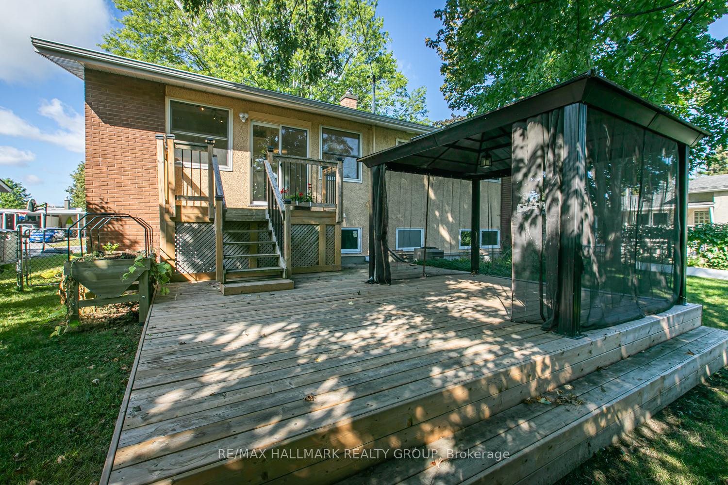 Photo 36 of 13 Bedale Drive, Ottawa, Crystal Beach — HOMEH