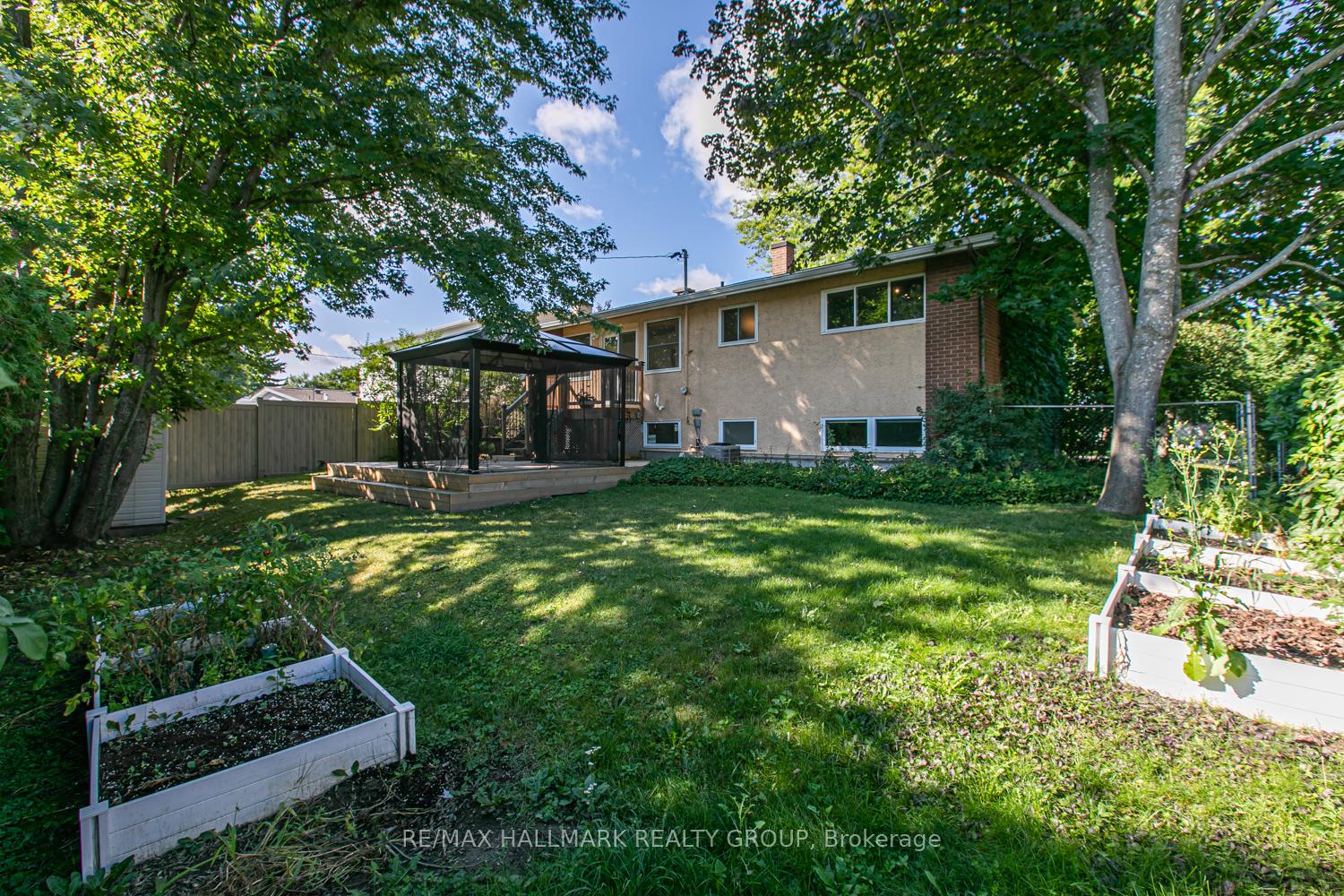 Photo 37 of 13 Bedale Drive, Ottawa, Crystal Beach — HOMEH