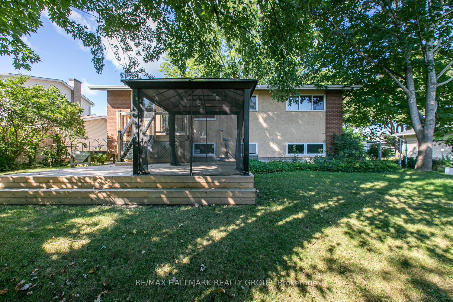 Photo 40 of 13 Bedale Drive, Ottawa, Crystal Beach — HOMEH