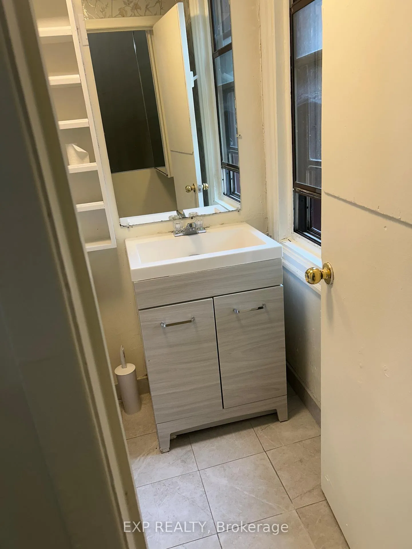 Photo 11 of 263 dundas Street E, Toronto, Moss Park — HOMEH