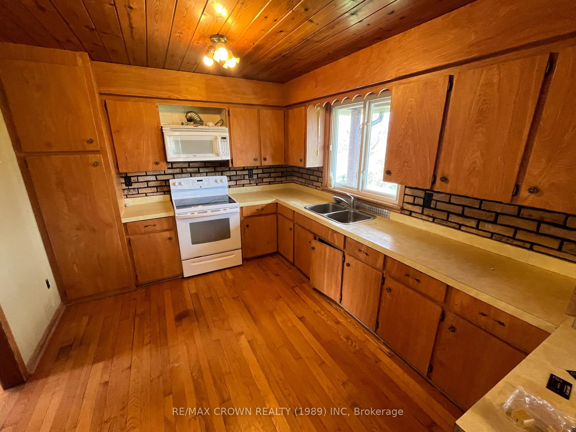 Photo 4 of 537 Farmers Line, Bonfield — HOMEH