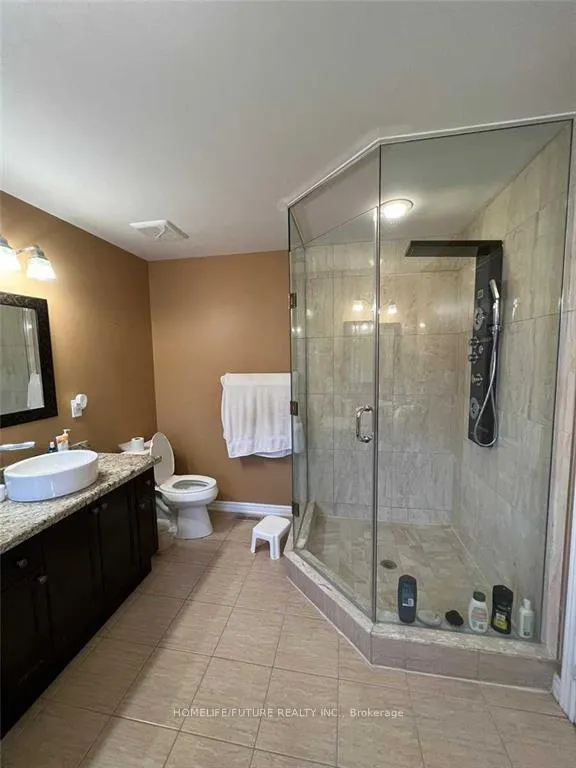 Photo 14 of 135 Stonechurch Crescent, Markham, Box Grove — HOMEH