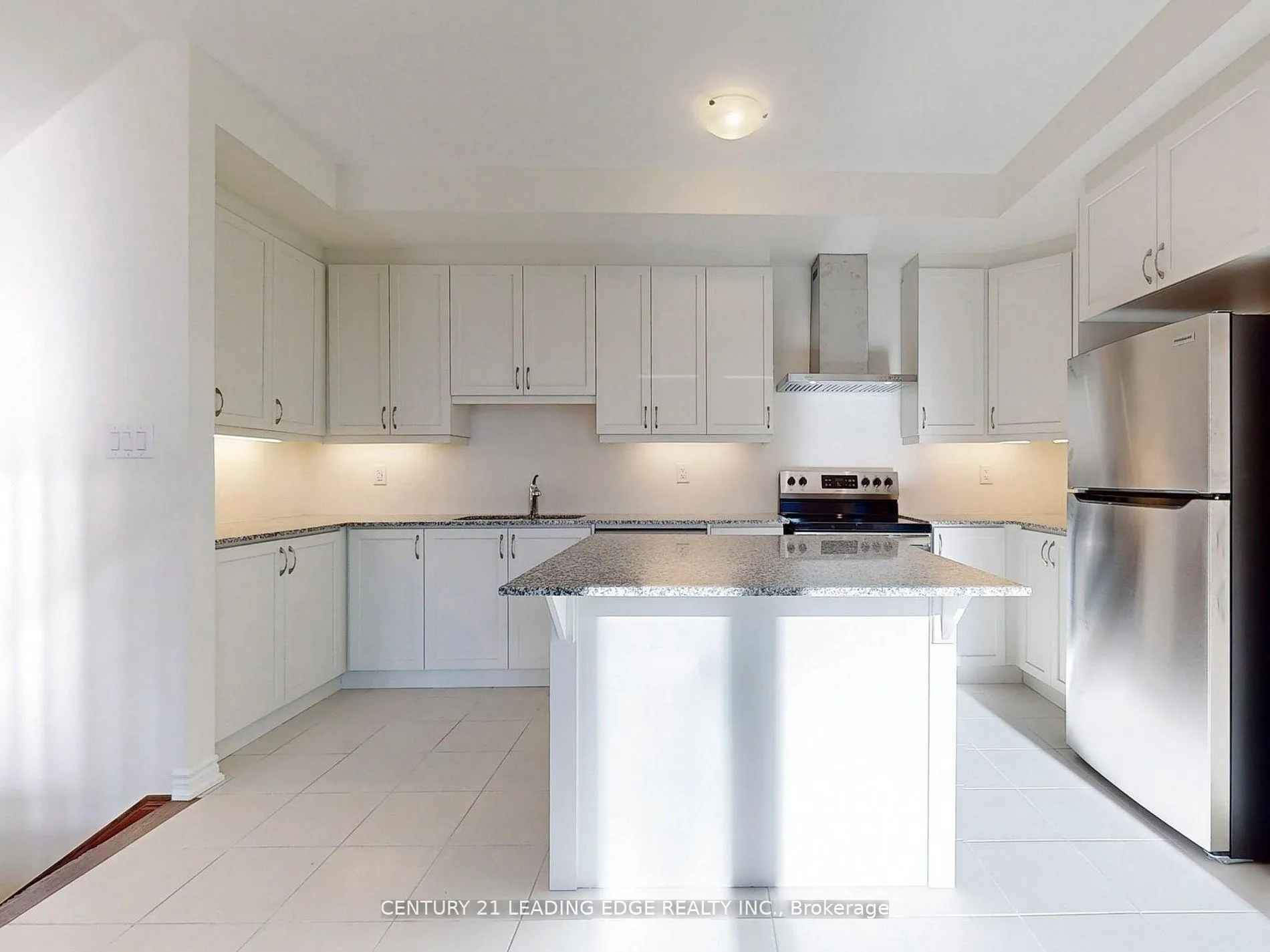 Photo 9 of 10 Thomas Frisby Jr Crescent, Markham, Victoria Square — HOMEH