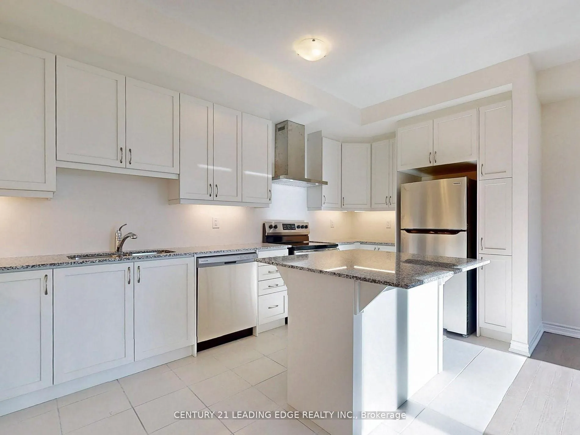 Photo 12 of 10 Thomas Frisby Jr Crescent, Markham, Victoria Square — HOMEH
