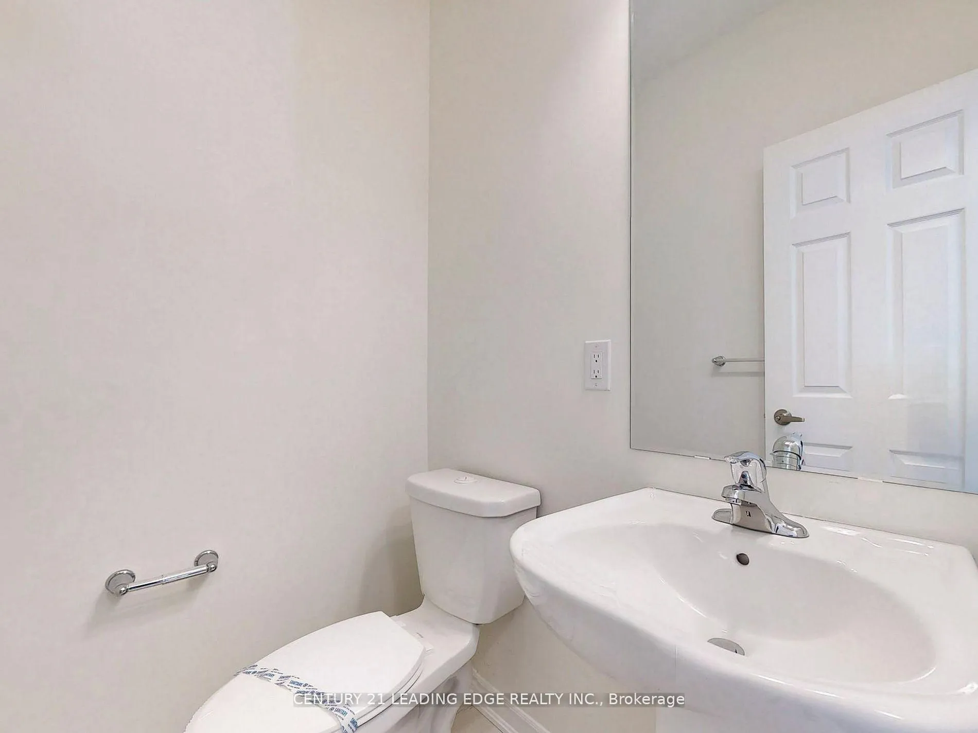 Photo 14 of 10 Thomas Frisby Jr Crescent, Markham, Victoria Square — HOMEH