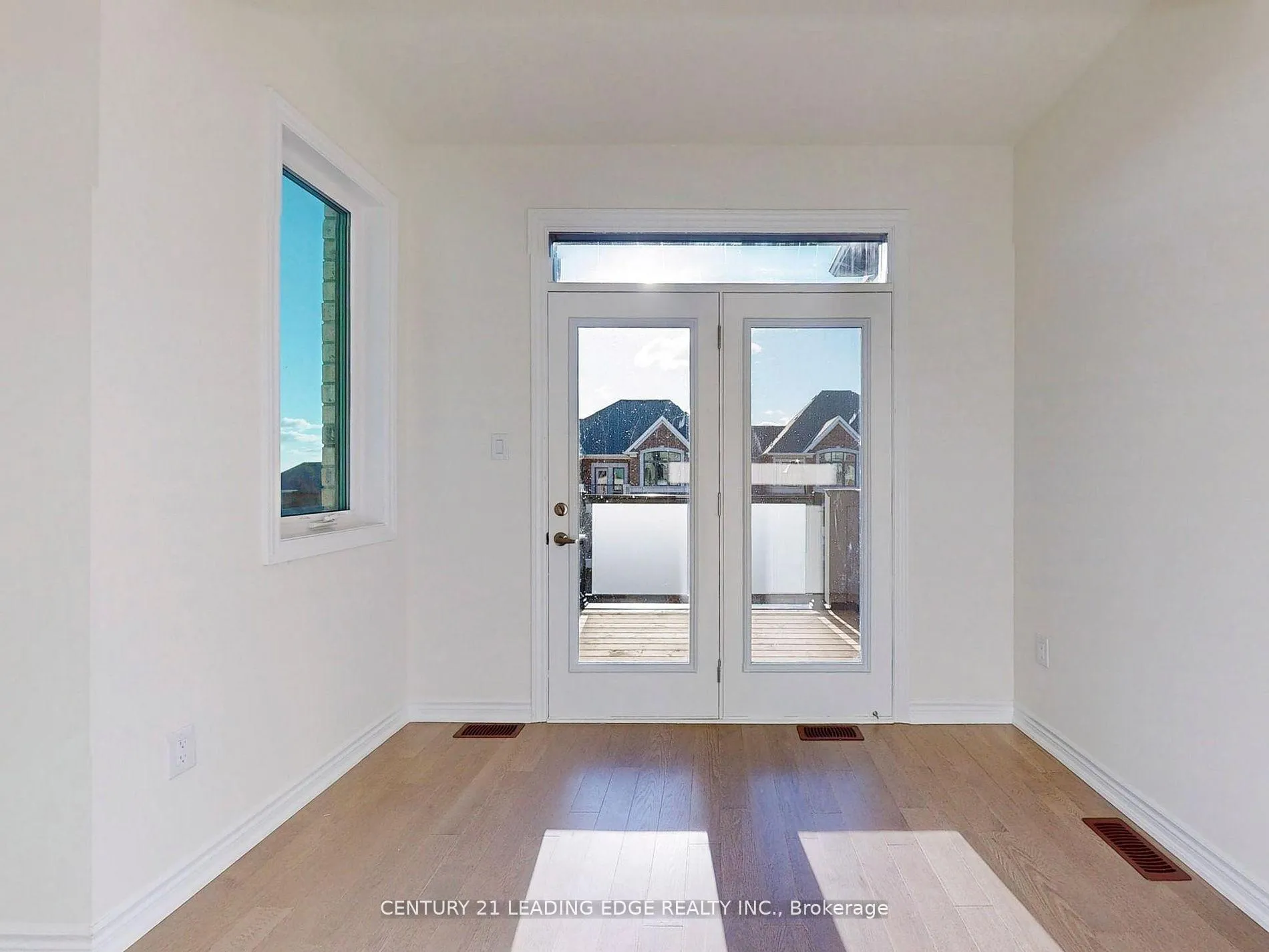 Photo 23 of 10 Thomas Frisby Jr Crescent, Markham, Victoria Square — HOMEH