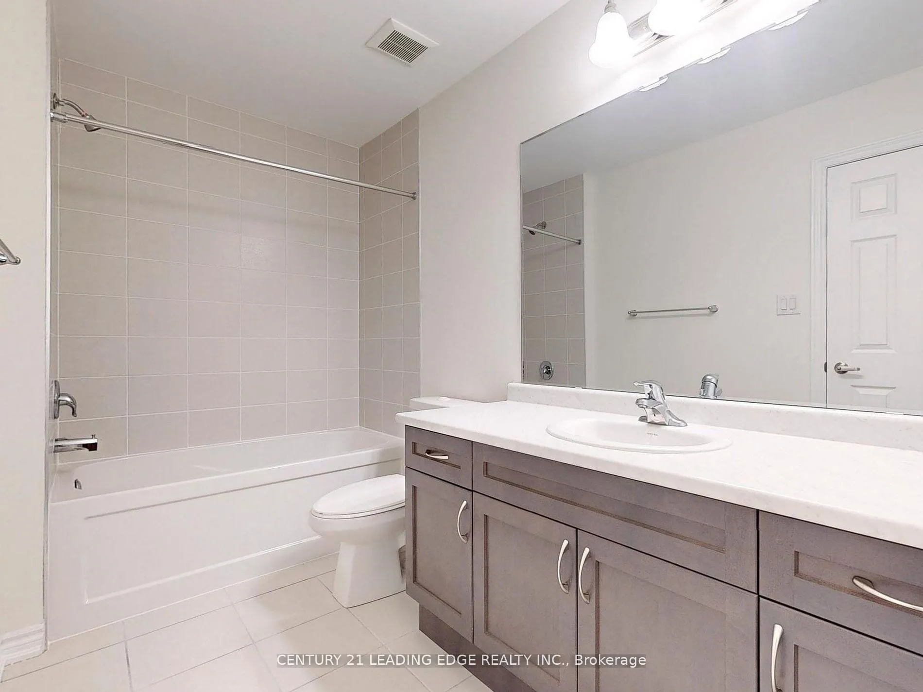 Photo 26 of 10 Thomas Frisby Jr Crescent, Markham, Victoria Square — HOMEH