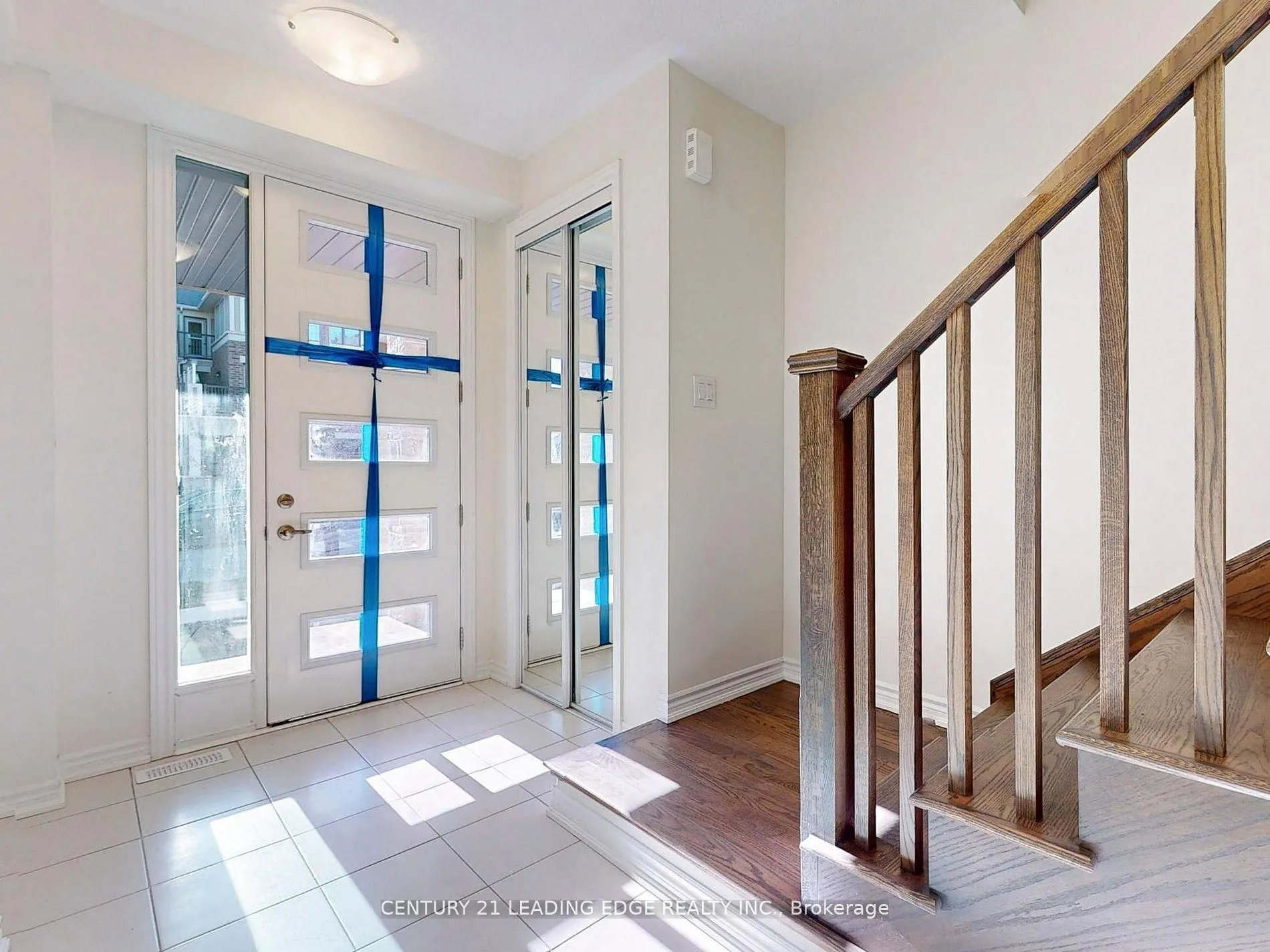 Photo 30 of 10 Thomas Frisby Jr Crescent, Markham, Victoria Square — HOMEH