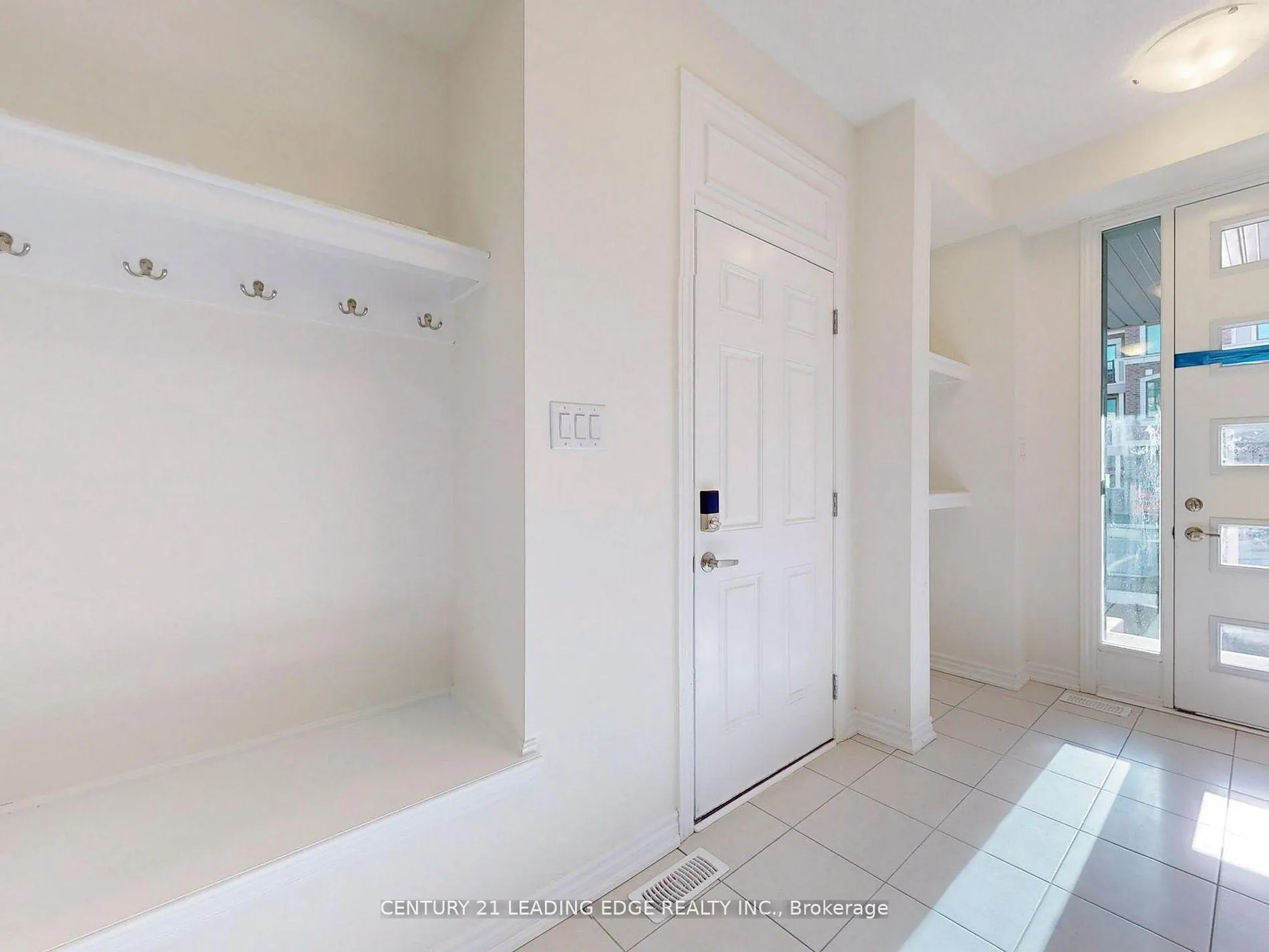 Photo 31 of 10 Thomas Frisby Jr Crescent, Markham, Victoria Square — HOMEH