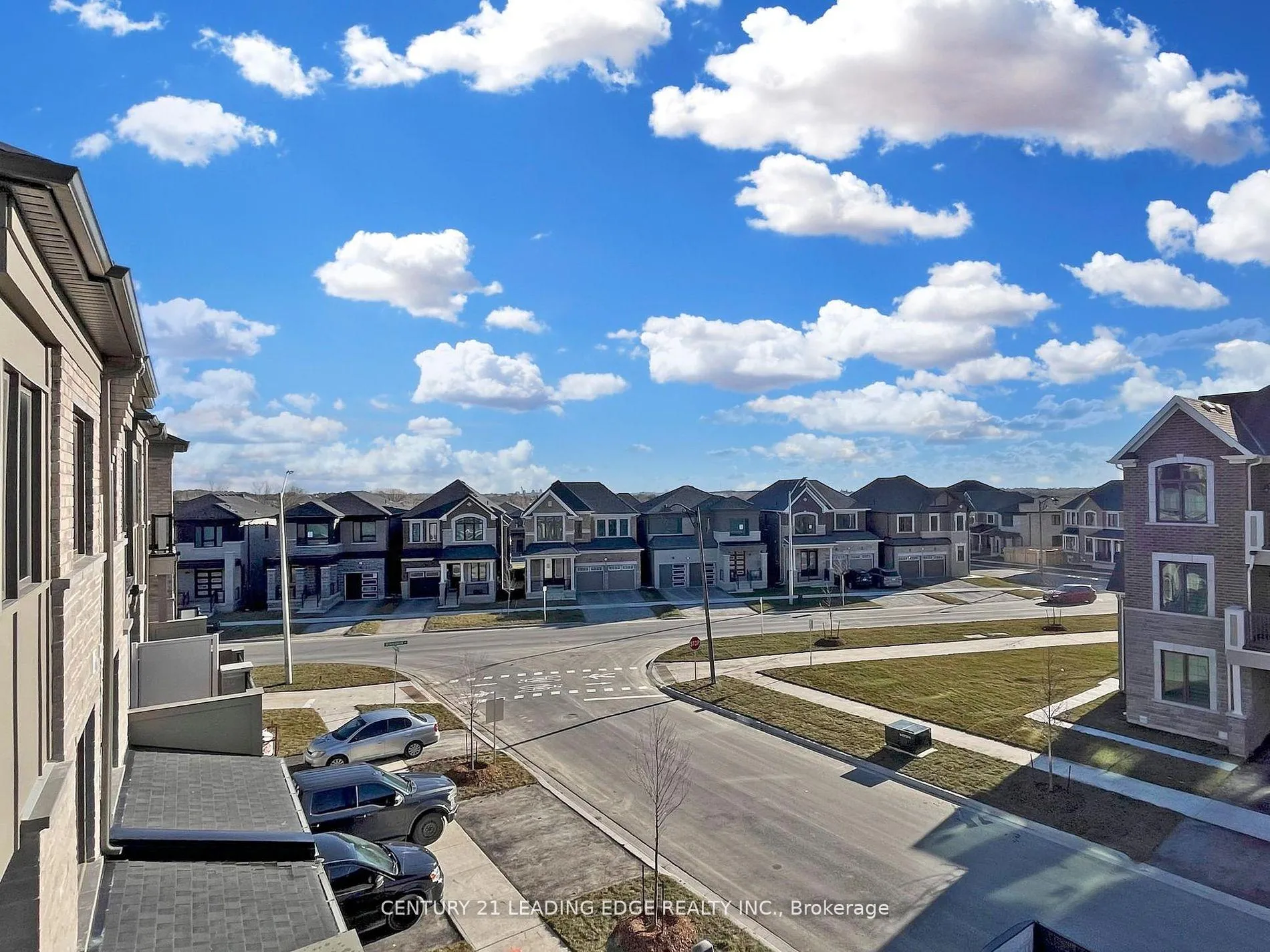 Photo 37 of 10 Thomas Frisby Jr Crescent, Markham, Victoria Square — HOMEH