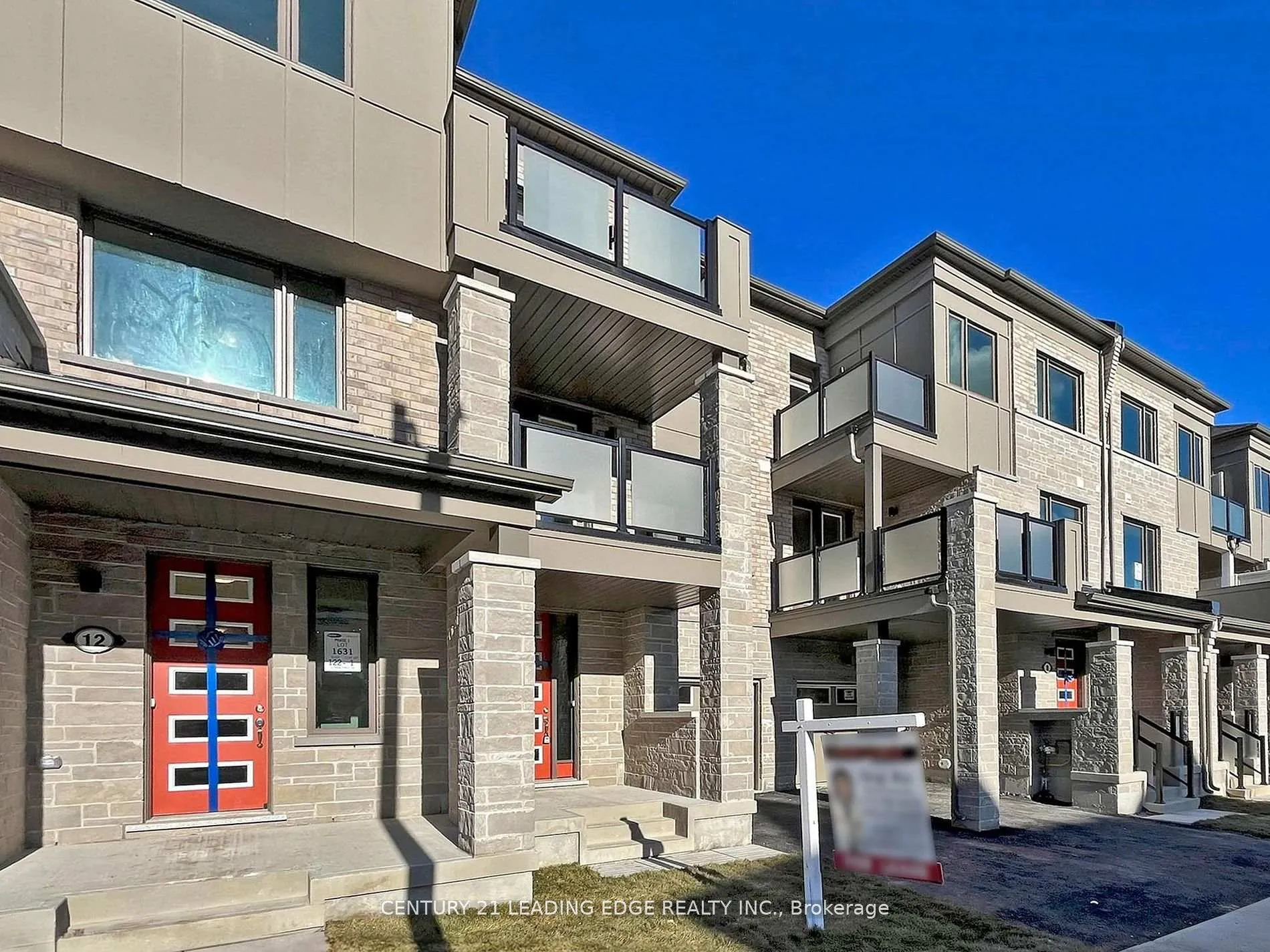 Photo 38 of 10 Thomas Frisby Jr Crescent, Markham, Victoria Square — HOMEH
