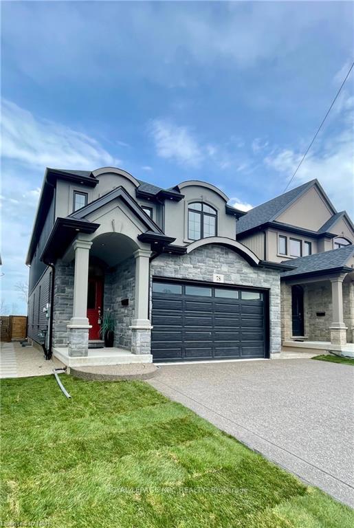 Photo 3 of 78 Mackenzie King Avenue, St. Catharines, Secord Woods — HOMEH