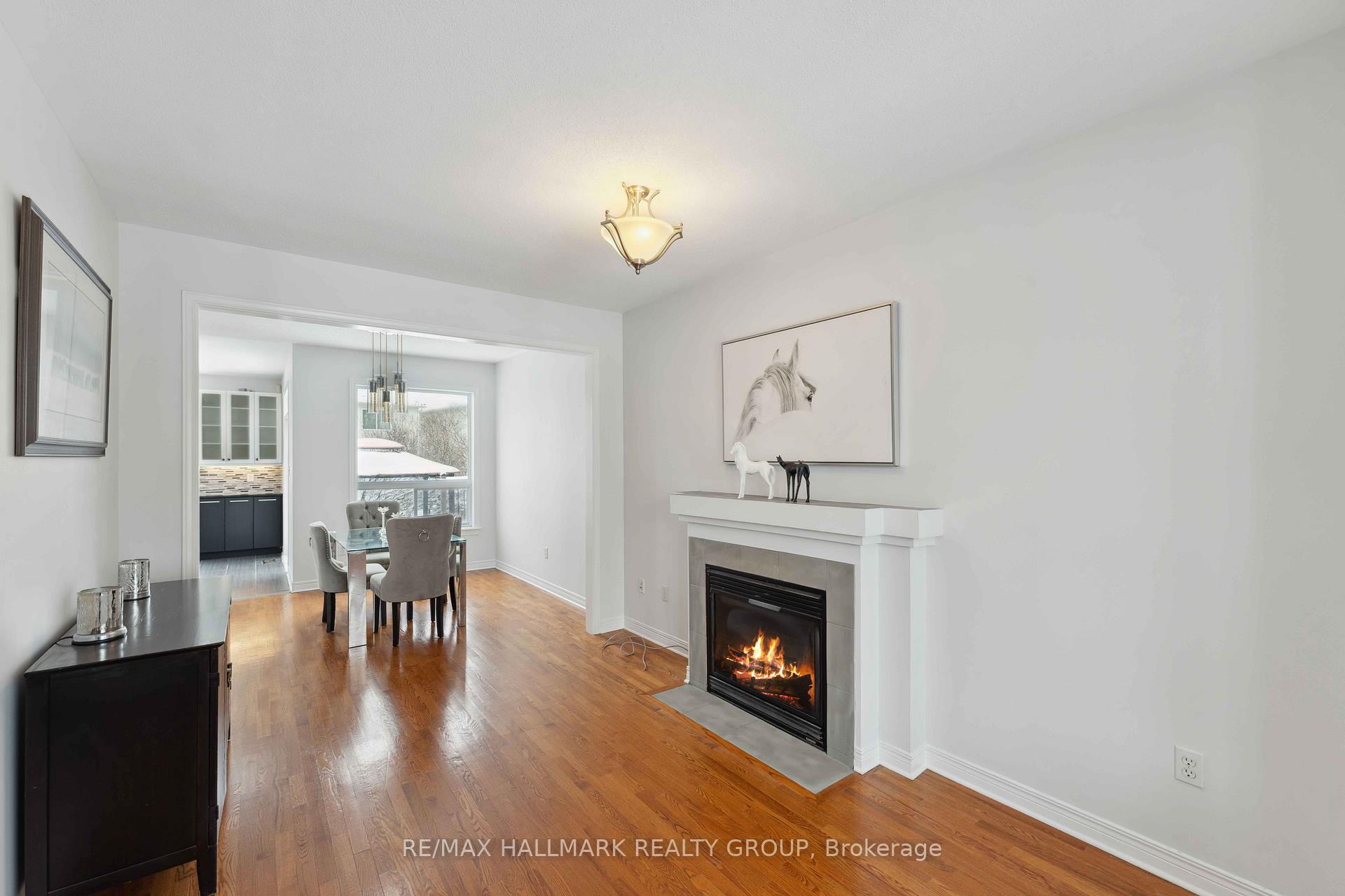 Photo 2 of 115 Kittiwake Drive S, Ottawa, Stittsville (North) — HOMEH