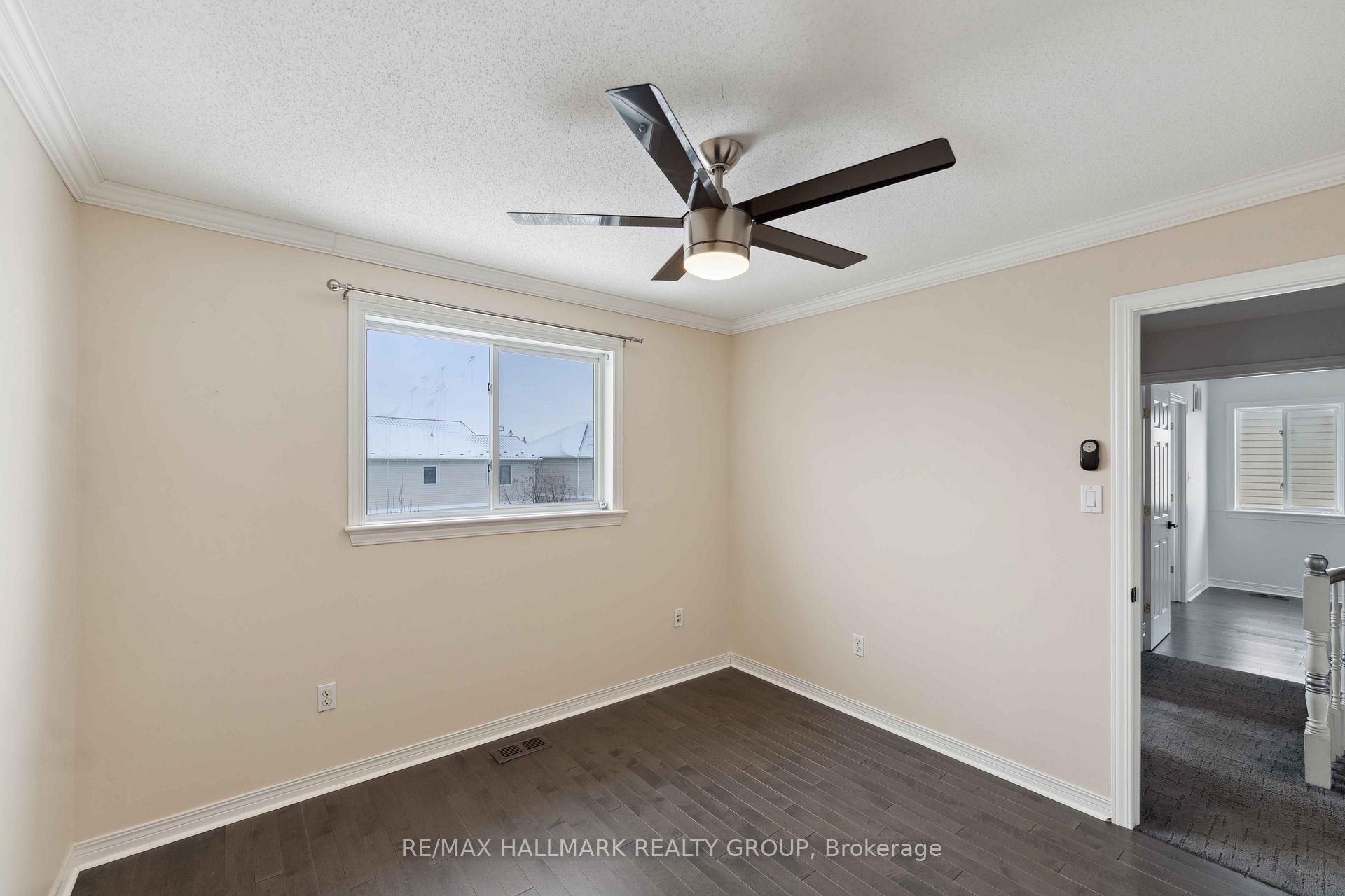 Photo 4 of 115 Kittiwake Drive S, Ottawa, Stittsville (North) — HOMEH
