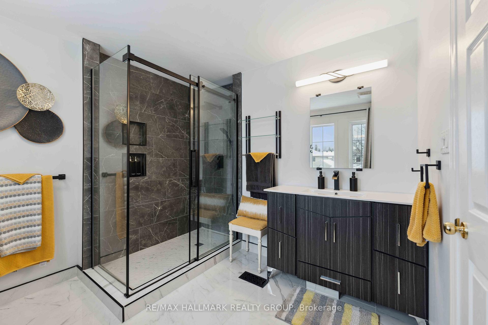 Photo 8 of 115 Kittiwake Drive S, Ottawa, Stittsville (North) — HOMEH