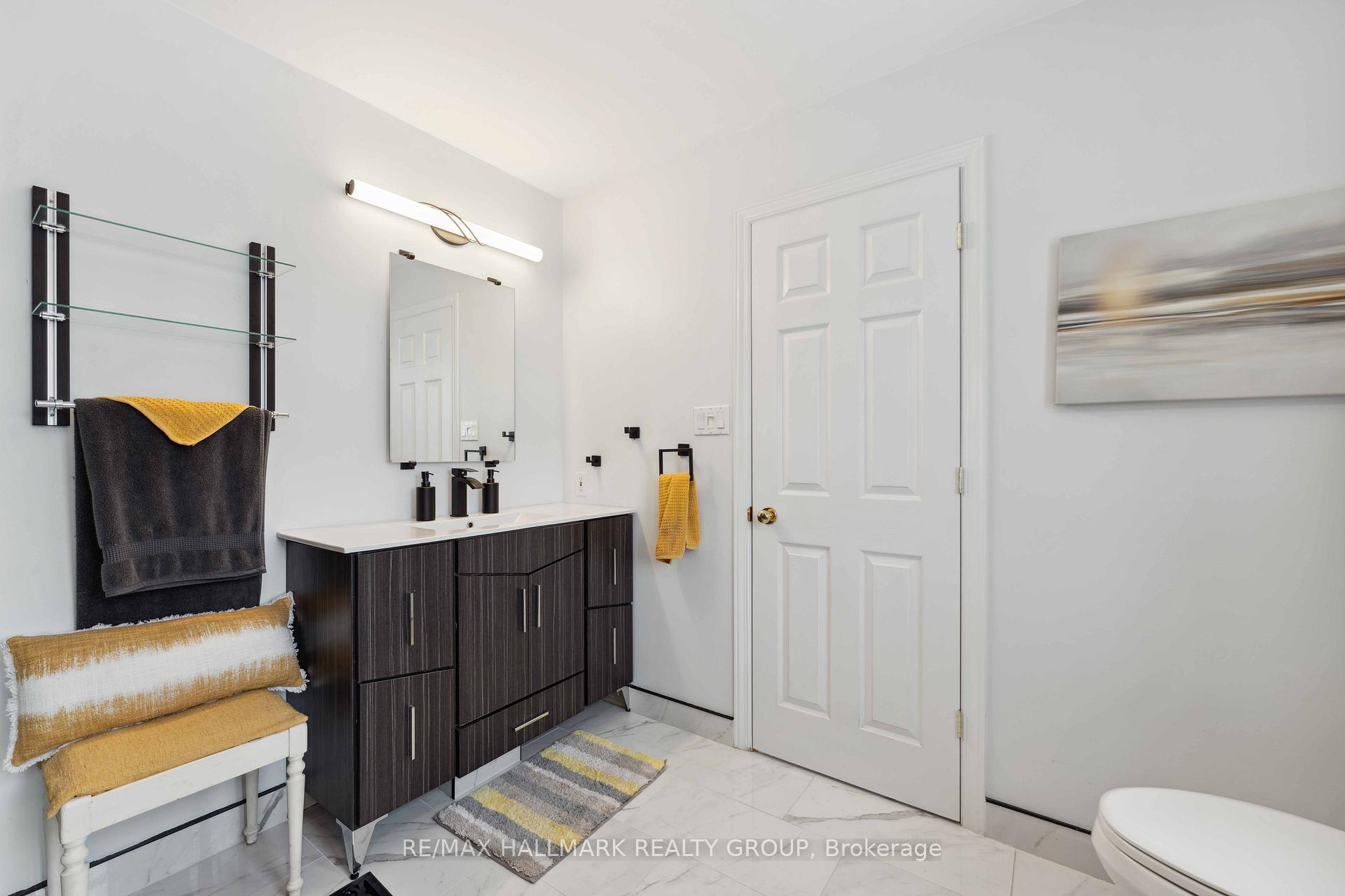 Photo 9 of 115 Kittiwake Drive S, Ottawa, Stittsville (North) — HOMEH