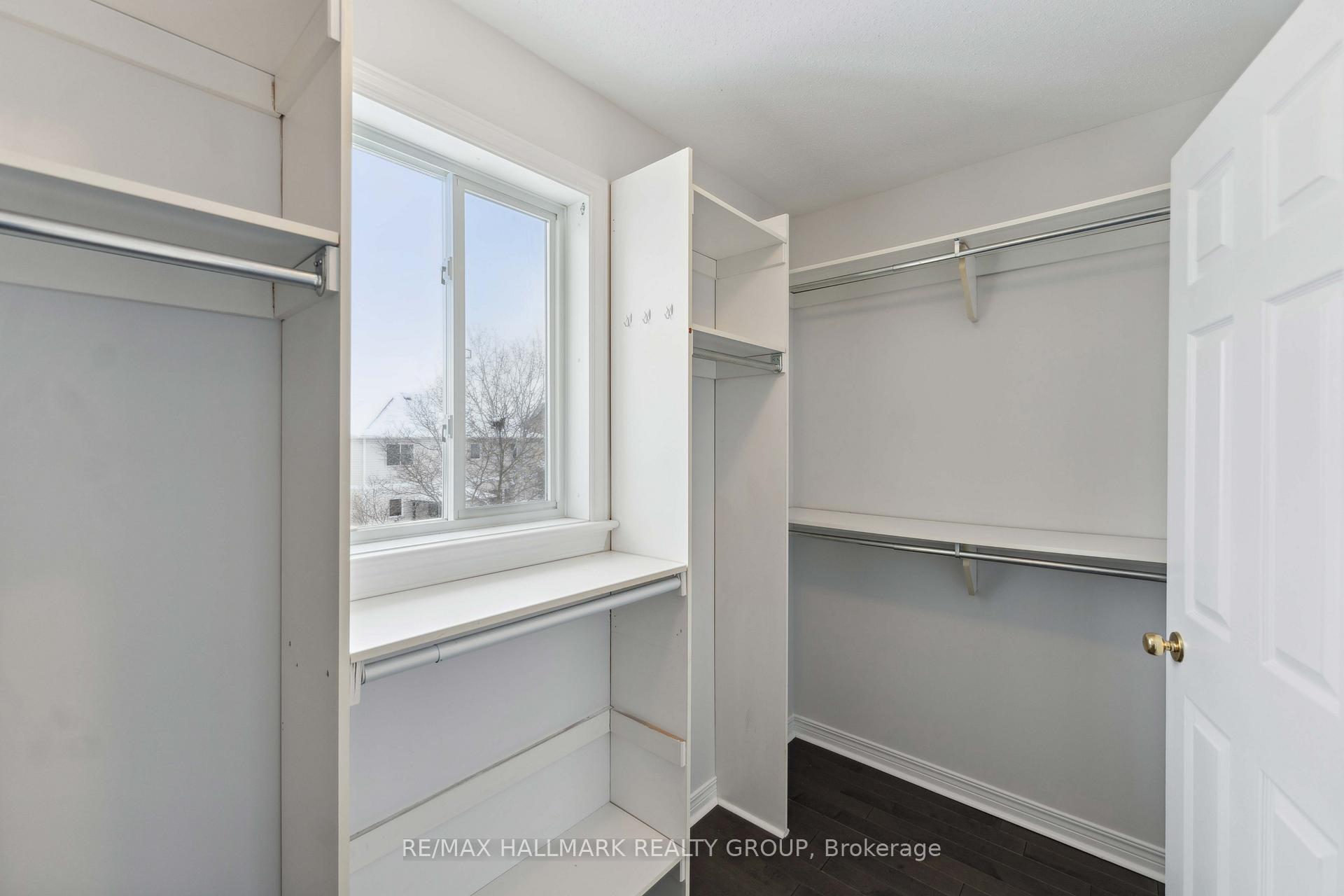 Photo 10 of 115 Kittiwake Drive S, Ottawa, Stittsville (North) — HOMEH
