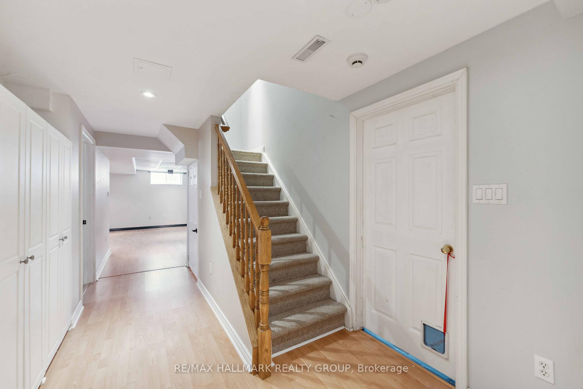 Photo 11 of 115 Kittiwake Drive S, Ottawa, Stittsville (North) — HOMEH