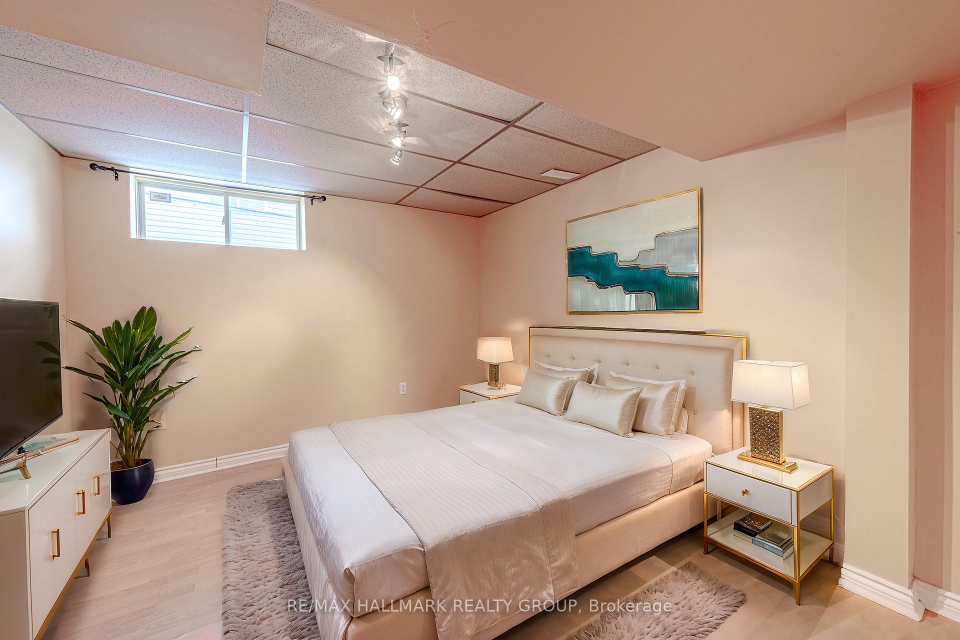Photo 12 of 115 Kittiwake Drive S, Ottawa, Stittsville (North) — HOMEH