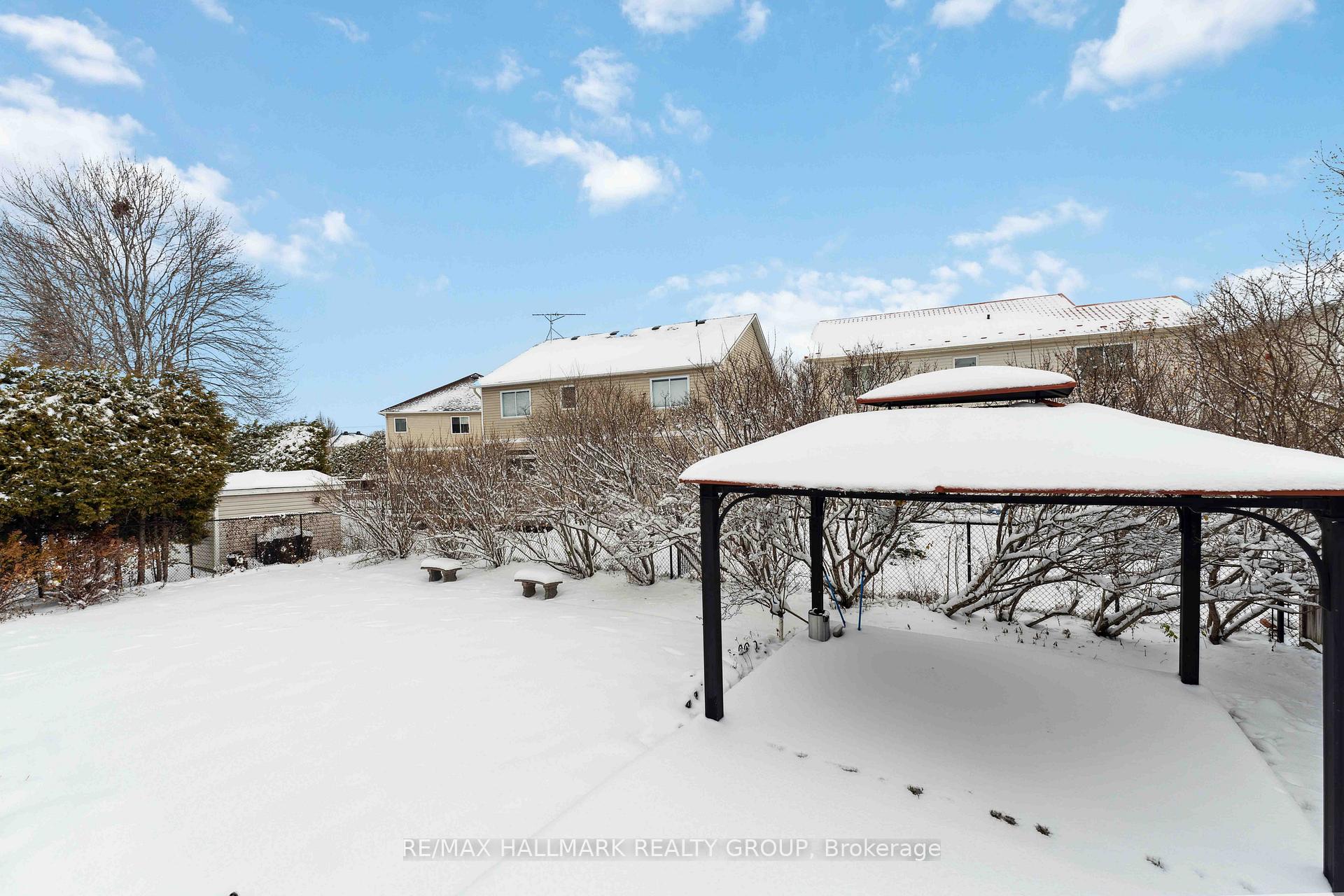Photo 17 of 115 Kittiwake Drive S, Ottawa, Stittsville (North) — HOMEH