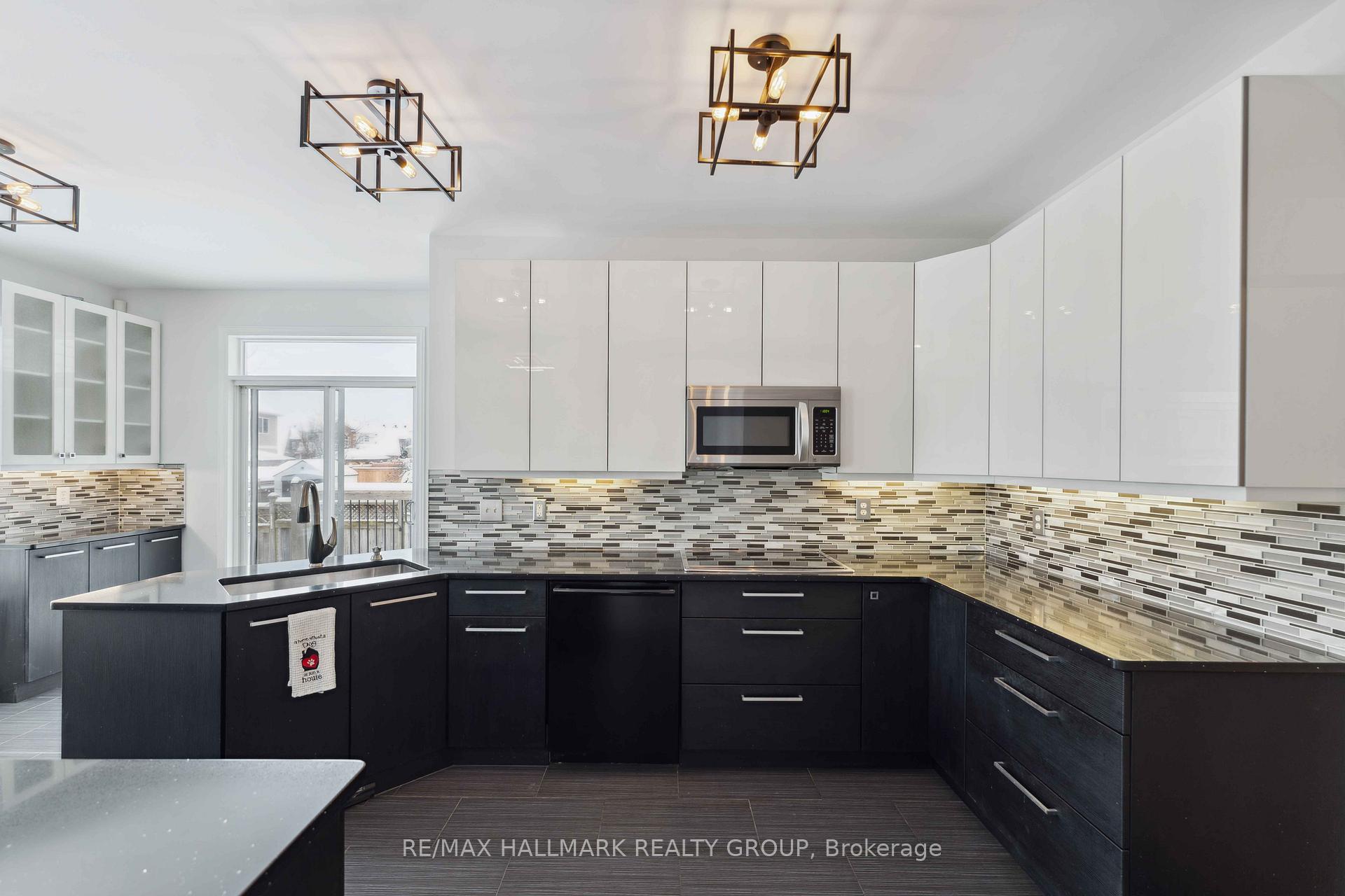 Photo 32 of 115 Kittiwake Drive S, Ottawa, Stittsville (North) — HOMEH