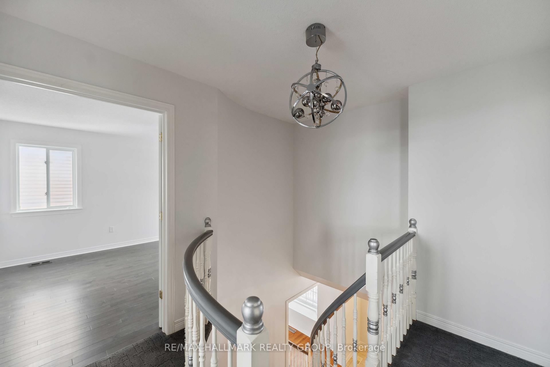 Photo 37 of 115 Kittiwake Drive S, Ottawa, Stittsville (North) — HOMEH