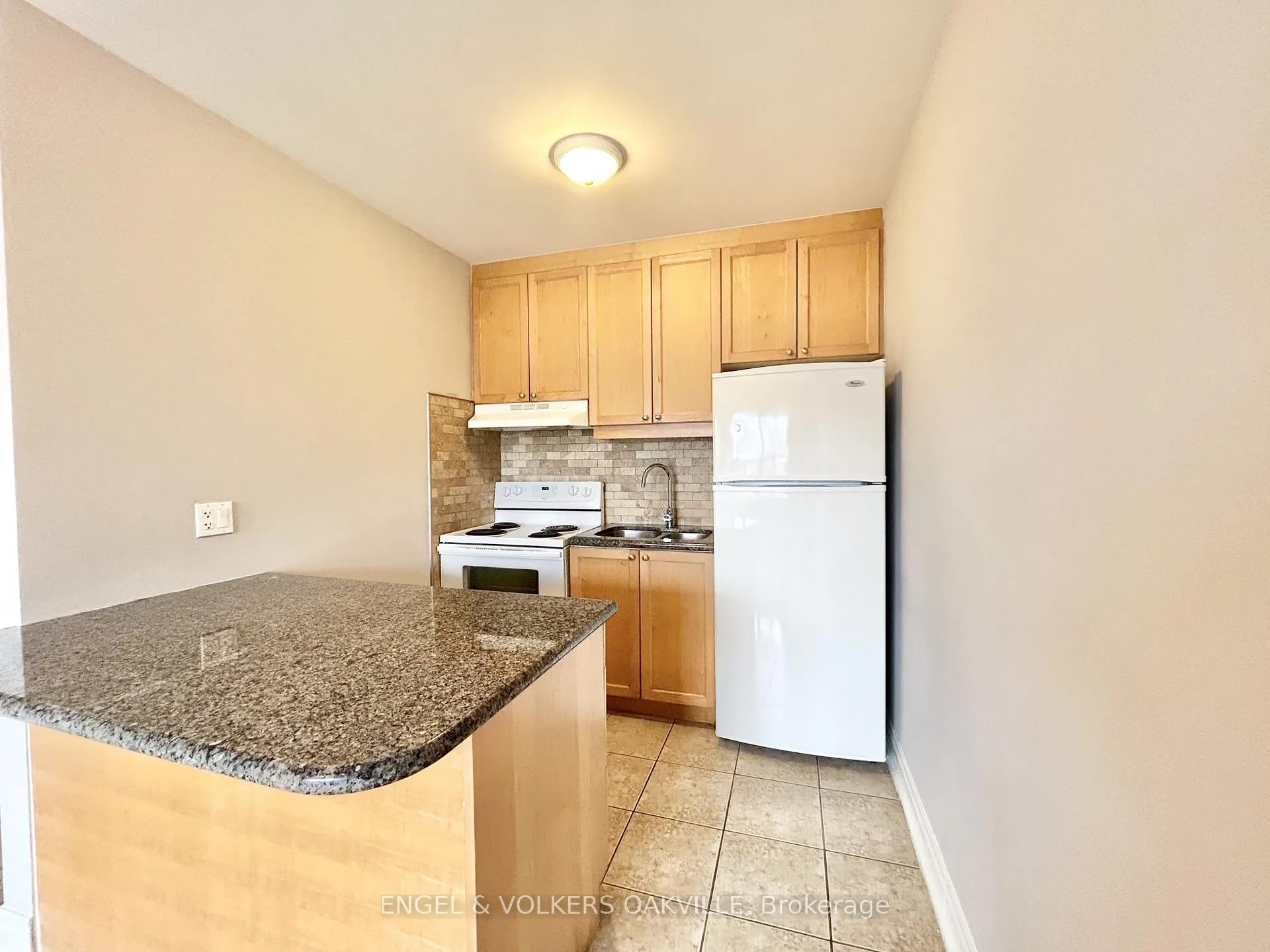 Front of Unit 19, 90 Twenty Fifth Street