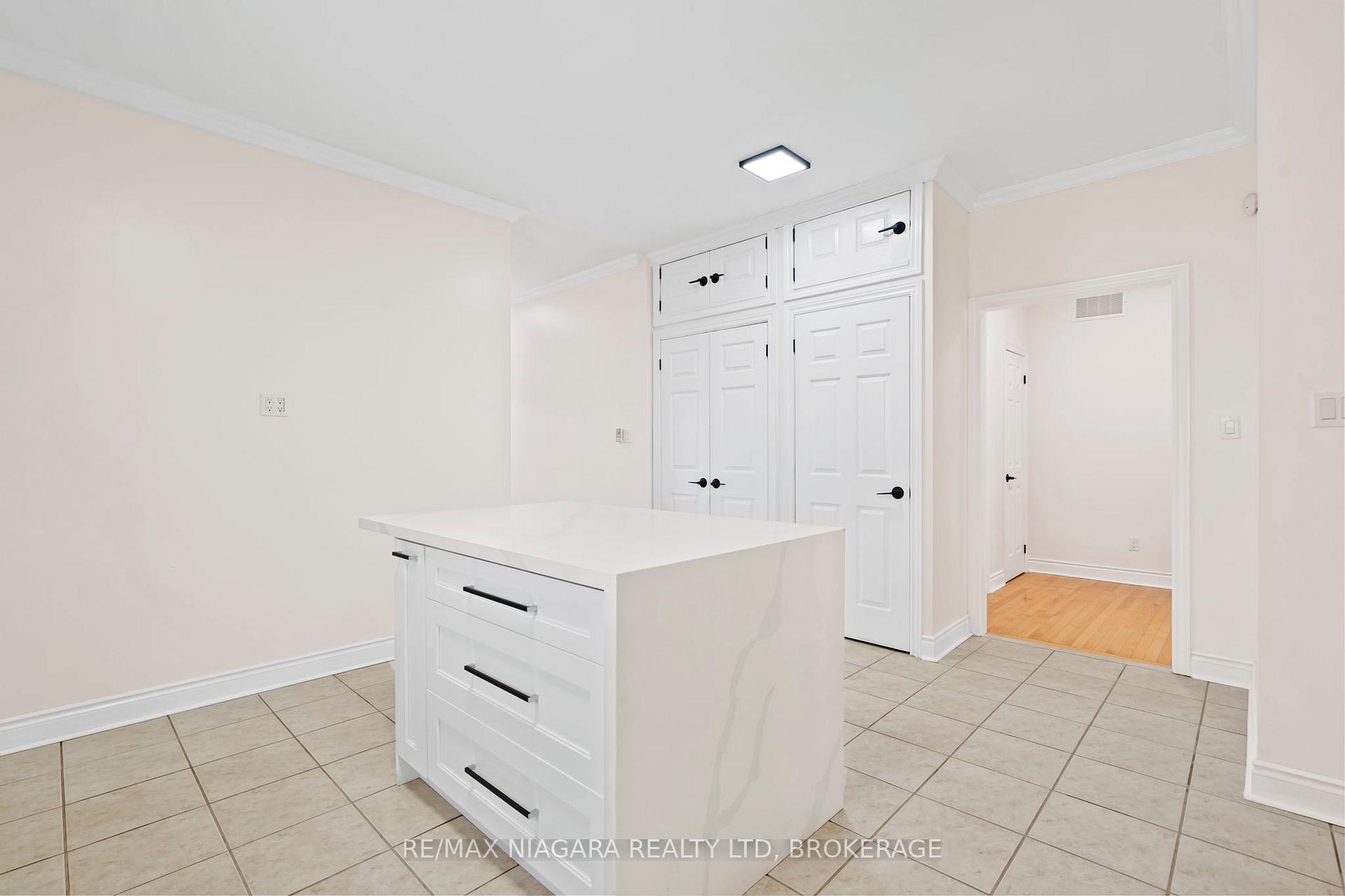 Photo 9 of 36 Longfellow Avenue, St. Catharines, Haig — HOMEH