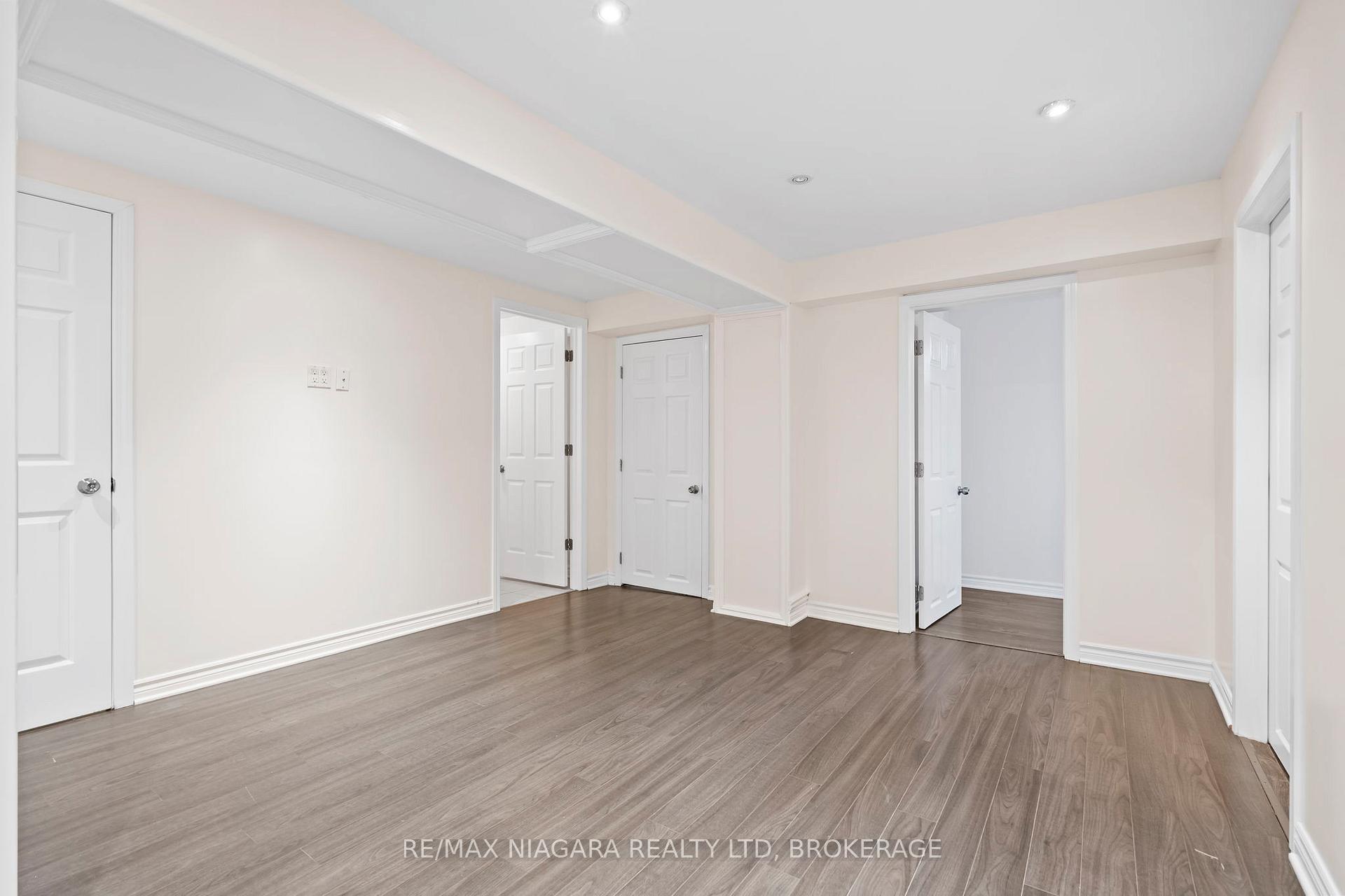 Photo 19 of 36 Longfellow Avenue, St. Catharines, Haig — HOMEH