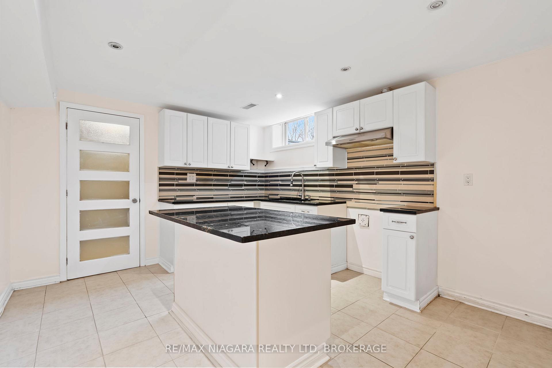 Photo 25 of 36 Longfellow Avenue, St. Catharines, Haig — HOMEH