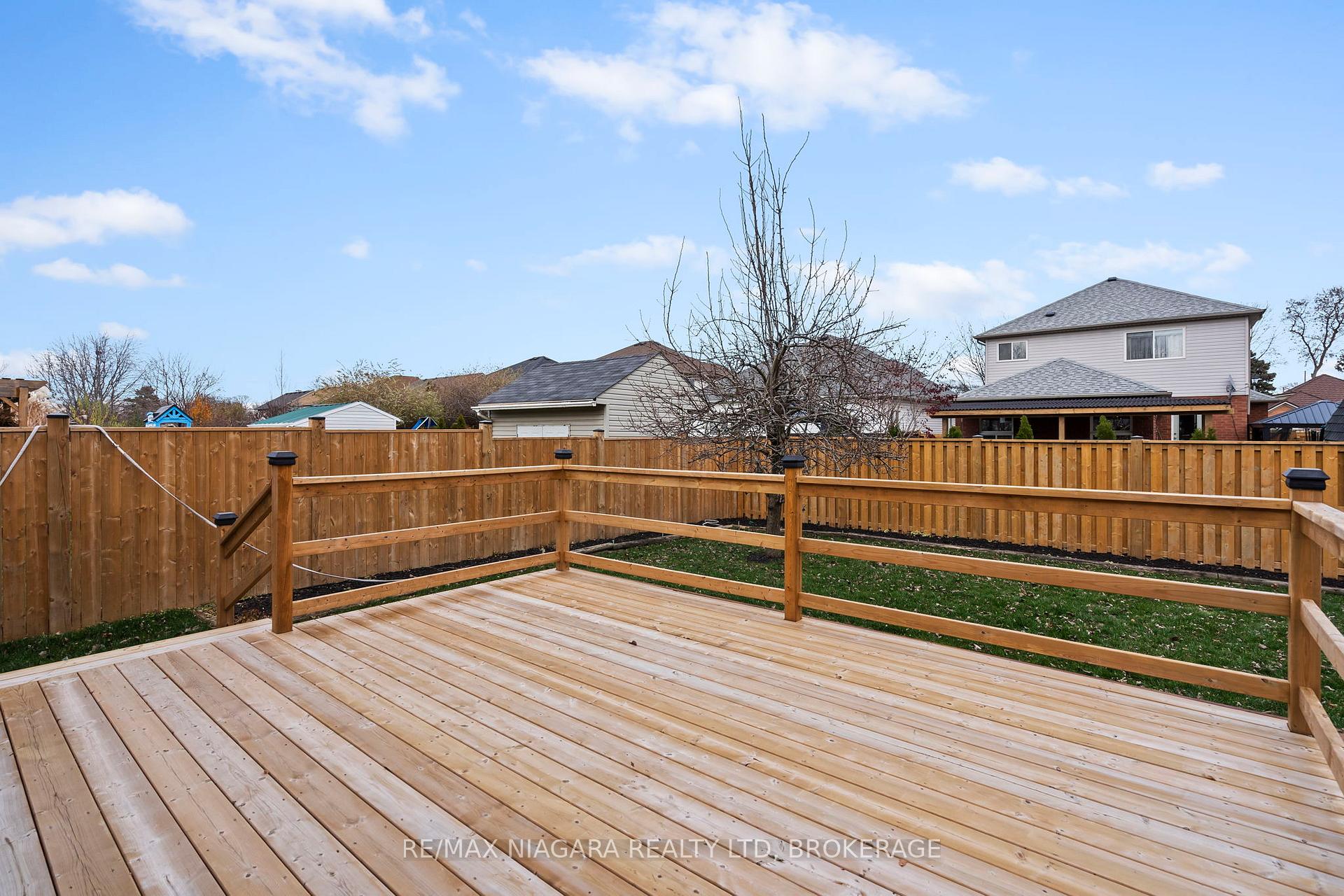 Photo 31 of 36 Longfellow Avenue, St. Catharines, Haig — HOMEH